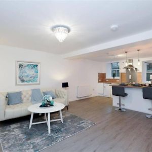 Jewel Of Royal Mile Apartment