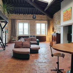 Grand Loft en plein coeur du Vieux-Port