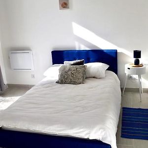 Appartement à 2 Chambres à Coucher