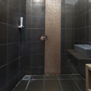 Private Bathroom Triple Room