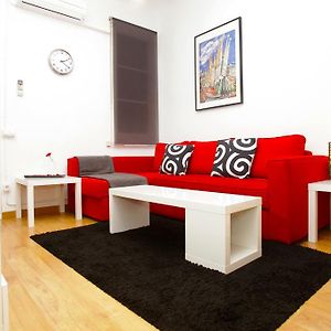 Appartement à 2 Chambres à Coucher
