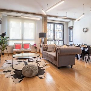 Appartement à 3 Chambres à Coucher