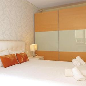 Appartement à 3 Chambres à Coucher