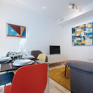Appartement à 2 Chambres à Coucher