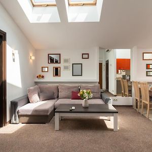 Friendly Family Loft In The Center