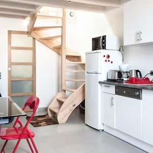 Très beau T1 bis de 35 m2 avec mezzanine proche gare et port stationnement gratuit - DROIT