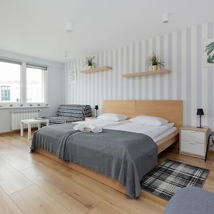 Apartments City Center Powisle By Noclegi Renters