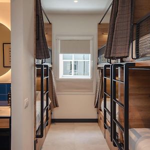 Dormitory Room Mixed