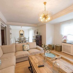 Luxe Castelar 19