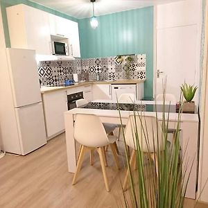 Appartement à 2 Chambres à Coucher