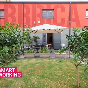 Casa Con Giardino All'Ex Fabbrica Di Pomodoro
