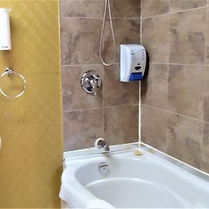 Suite à 2 Chambres à Coucher