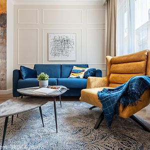 Appartement à 3 Chambres à Coucher