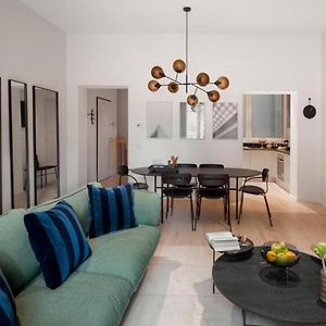 Appartement à 2 Chambres à Coucher