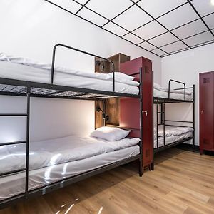 Chambre Juste Pour Femmes Dortoir
