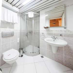 Chambre Standarde Triple