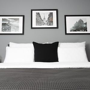 Appartement à 2 Chambres à Coucher
