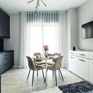 New Modern Studio Apartment In The Old Town Riga