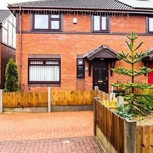 Brigstock Holidays House