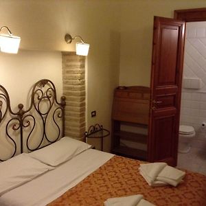 Chambre Budgétée Lit King-Size