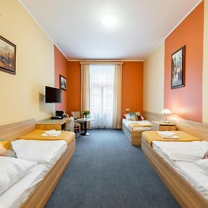 Chambre Quadruple Économique