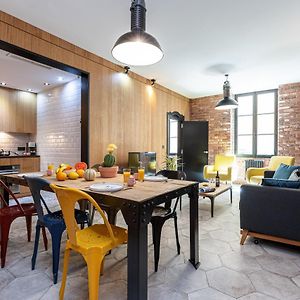 Appartement à 2 Chambres à Coucher