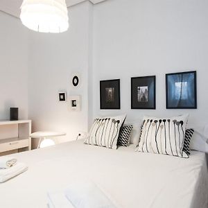Alhondiga Suite Apartment With Terrace