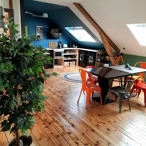 Appartement à 2 Chambres à Coucher