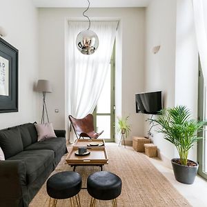 Appartement à 2 Chambres à Coucher