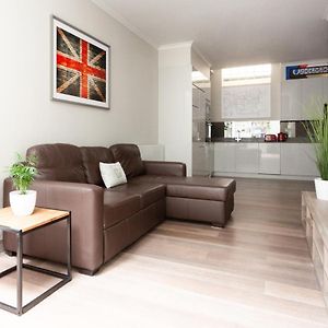Appartement à 2 Chambres à Coucher