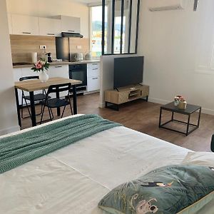 Joli studio spacieux