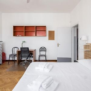 Quiet And Cozy Urban Apartment By Wonderful Italy