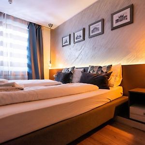 Appartement de Luxe à 2 Chambres à Coucher