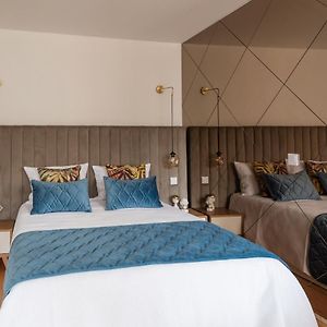 Douro Golden Studio