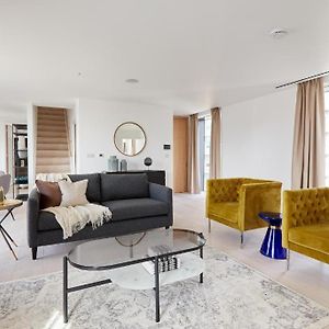 Appartement à 2 Chambres à Coucher