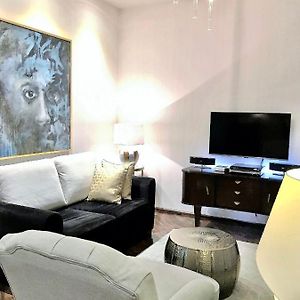 Suite Luxe à 2 Chambres à Coucher Lit King-Size