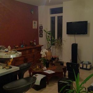 Appartement à 2 Chambres à Coucher
