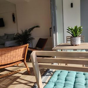 Sunny New Lovely Apartment 60 Meters From The Metro