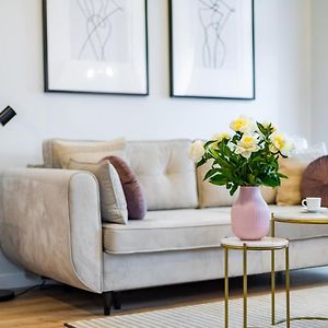 Suite à 2 Chambres à Coucher
