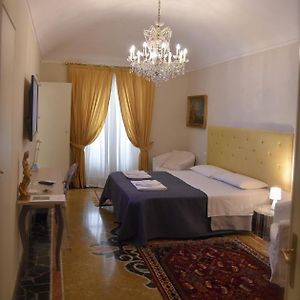 Chambre Supérieure Lit King-Size