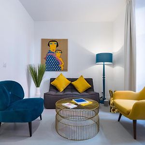 Appartement à 2 Chambres à Coucher au Premier Étage