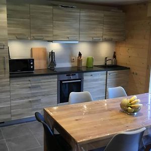 Appartement à 3 Chambres à Coucher