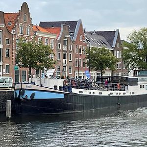 Hotelboot Sarah