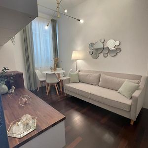 Bilocale Di Prestigio: Milano Centro