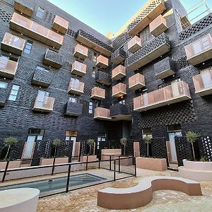 Maboneng City Building Free Wifi And Swimming Pool