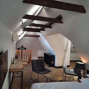 Chambre Mansardée