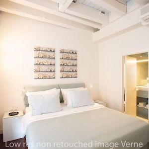 Chambre Budgétée Lit King-Size