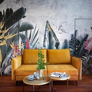 Appartement Luxe à 3 Chambres à Coucher