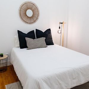 Appartement à 2 Chambres à Coucher