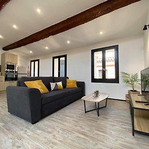 Appartement à 2 Chambres à Coucher